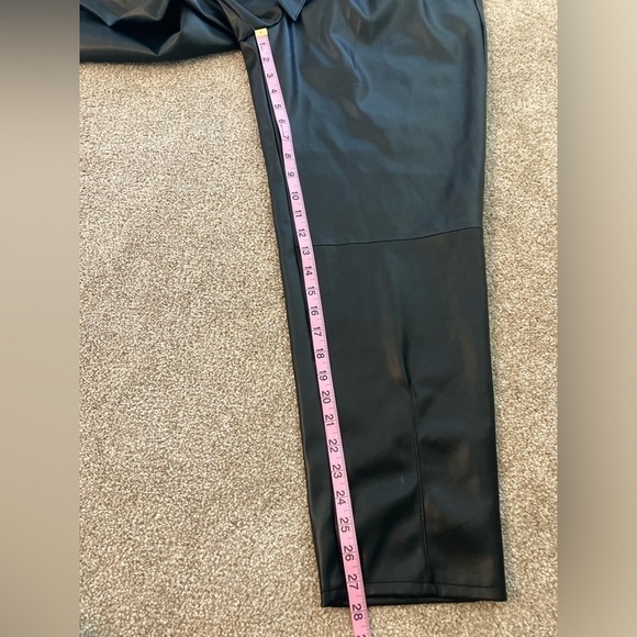 Rachel Zoe Black Faux Leather Tie Waist Pleated Front Cropped Pull On Pants L - Picture 9 of 9
